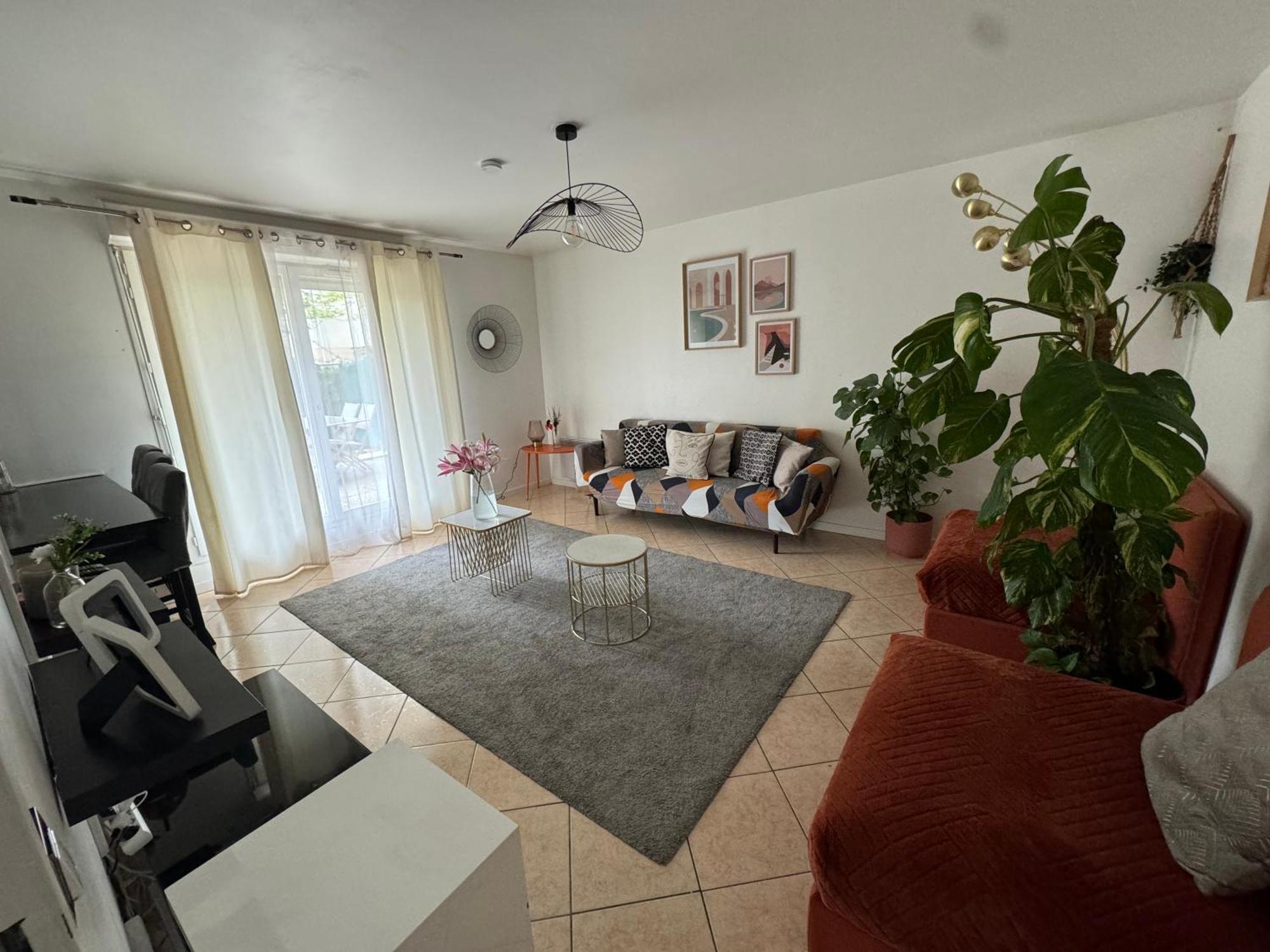 סן-דני Le Jardin Du Stade By Uta House מראה חיצוני תמונה